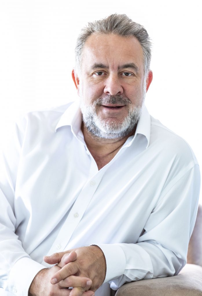 Matthias Eifert im Büro der Eifert & Marschner Steuerberatungsgesellschaft mbH
